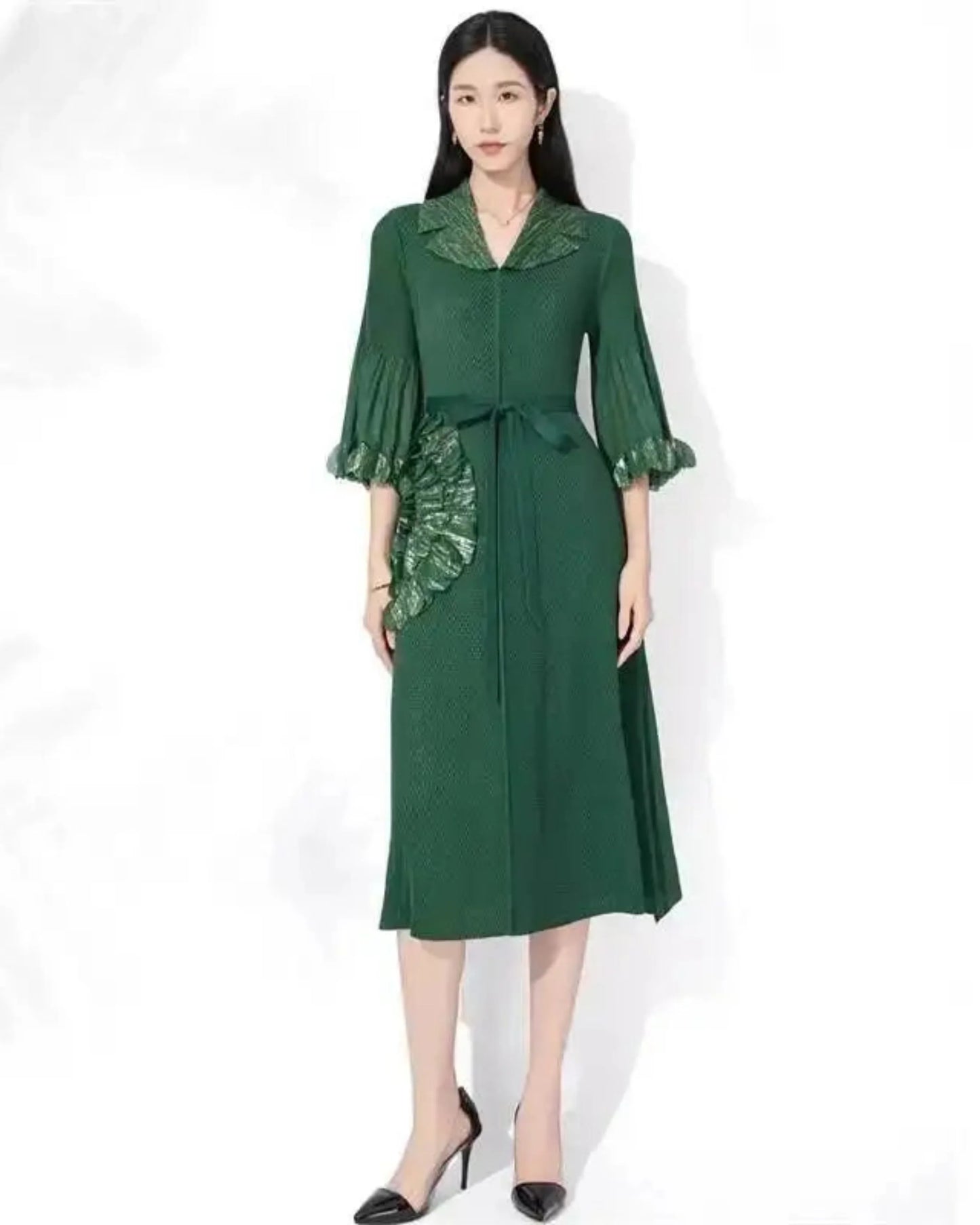 Elegant Floral Pleated Dress