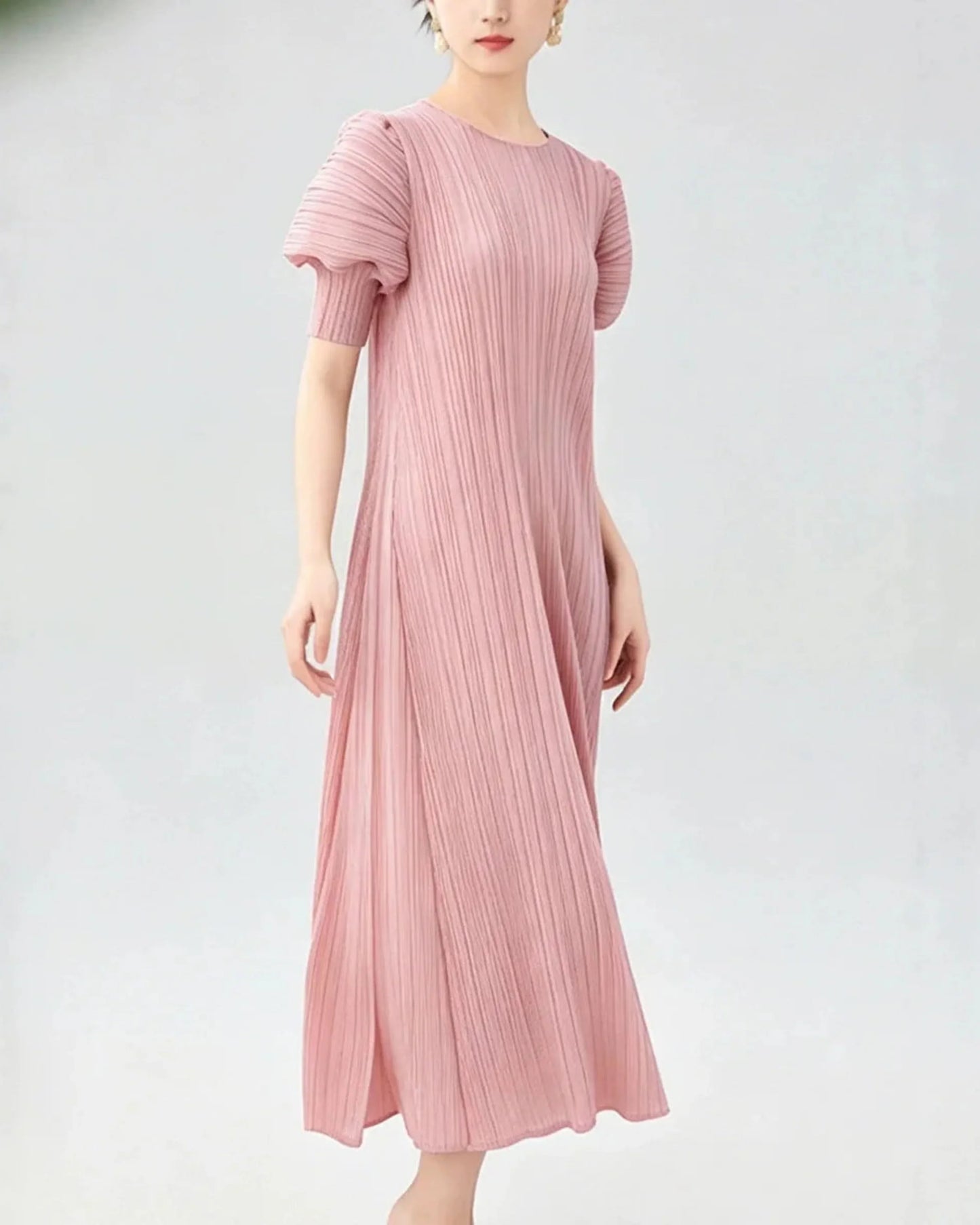 Unique Puff-Sleeve Pleated Dress
